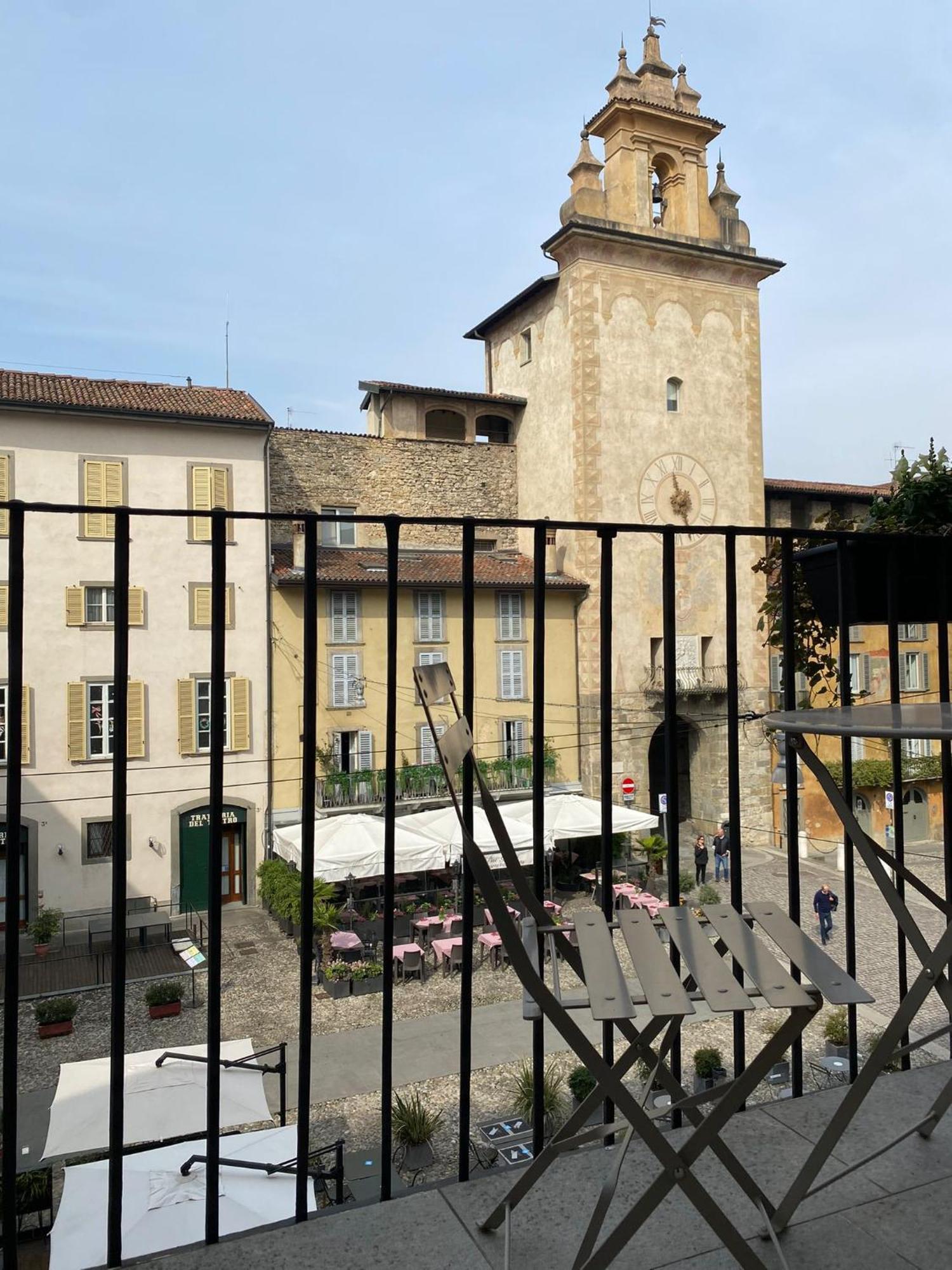 Piazza Mascheroni Home Бергамо Экстерьер фото
